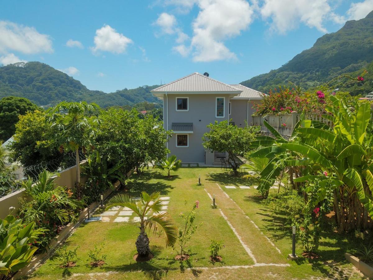 Whispering Palms Apartment Bel Ombre Bagian luar foto