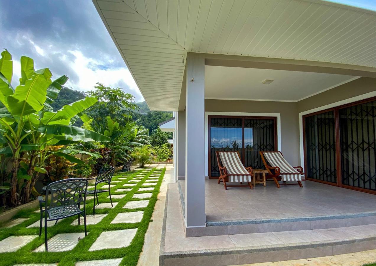 Whispering Palms Apartment Bel Ombre Bagian luar foto